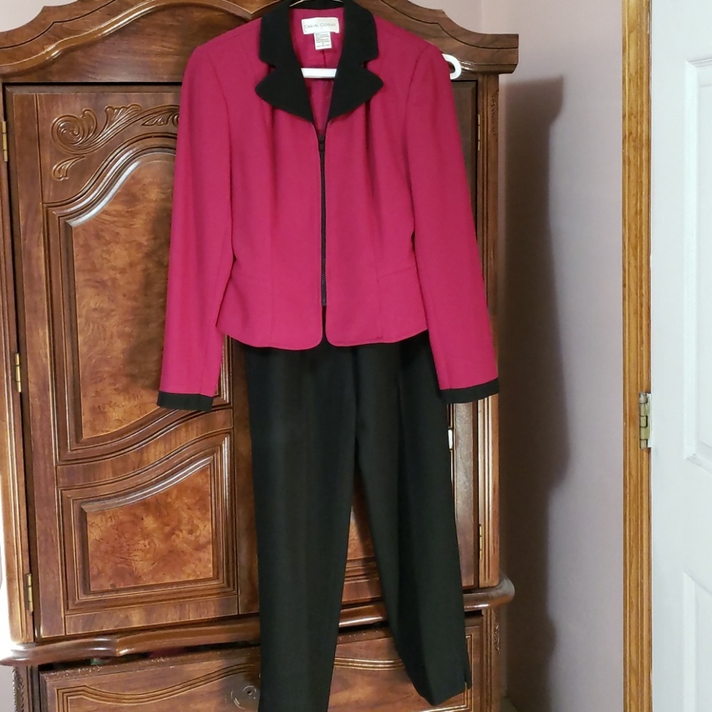 Pantsuit by Casual Corner EUC Size 2